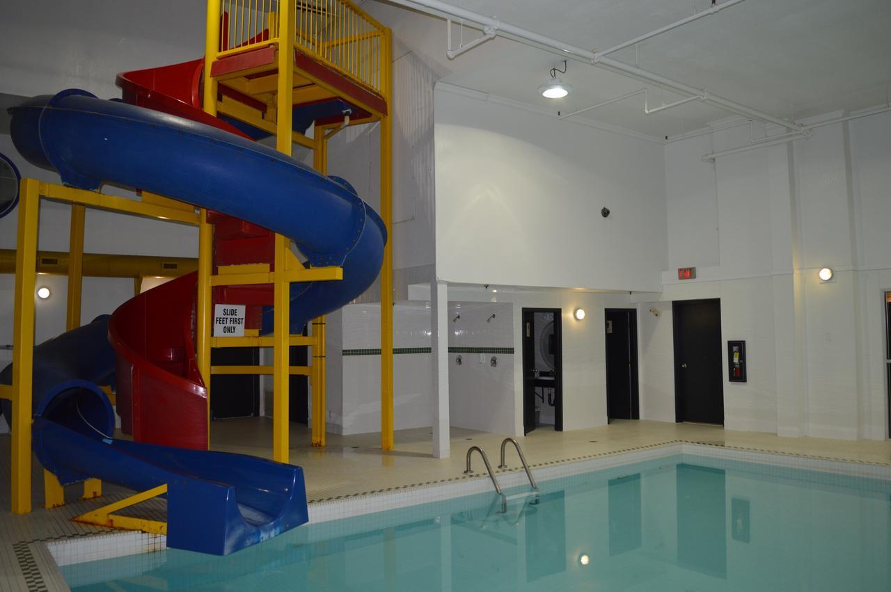 Super 8 By Wyndham 2* Grande Prairie
