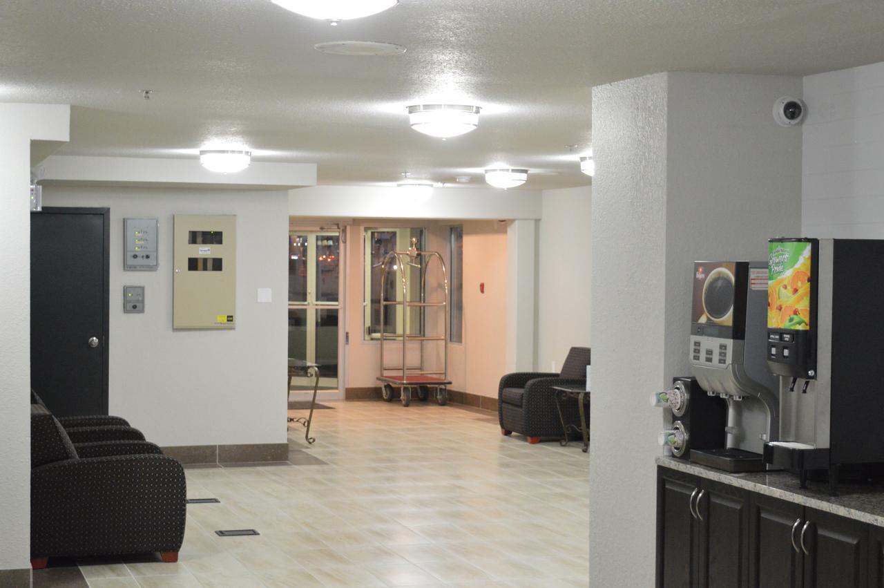 Super 8 By Wyndham 2* Grande Prairie
