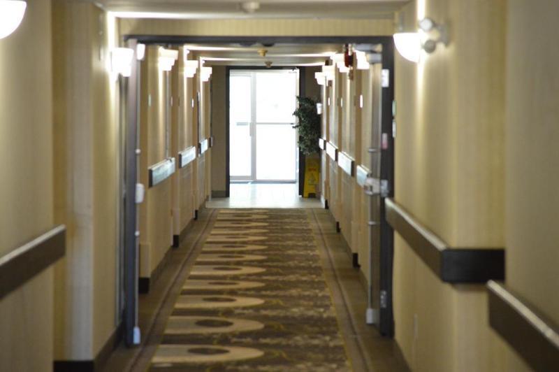 Super 8 By Wyndham 2* Grande Prairie