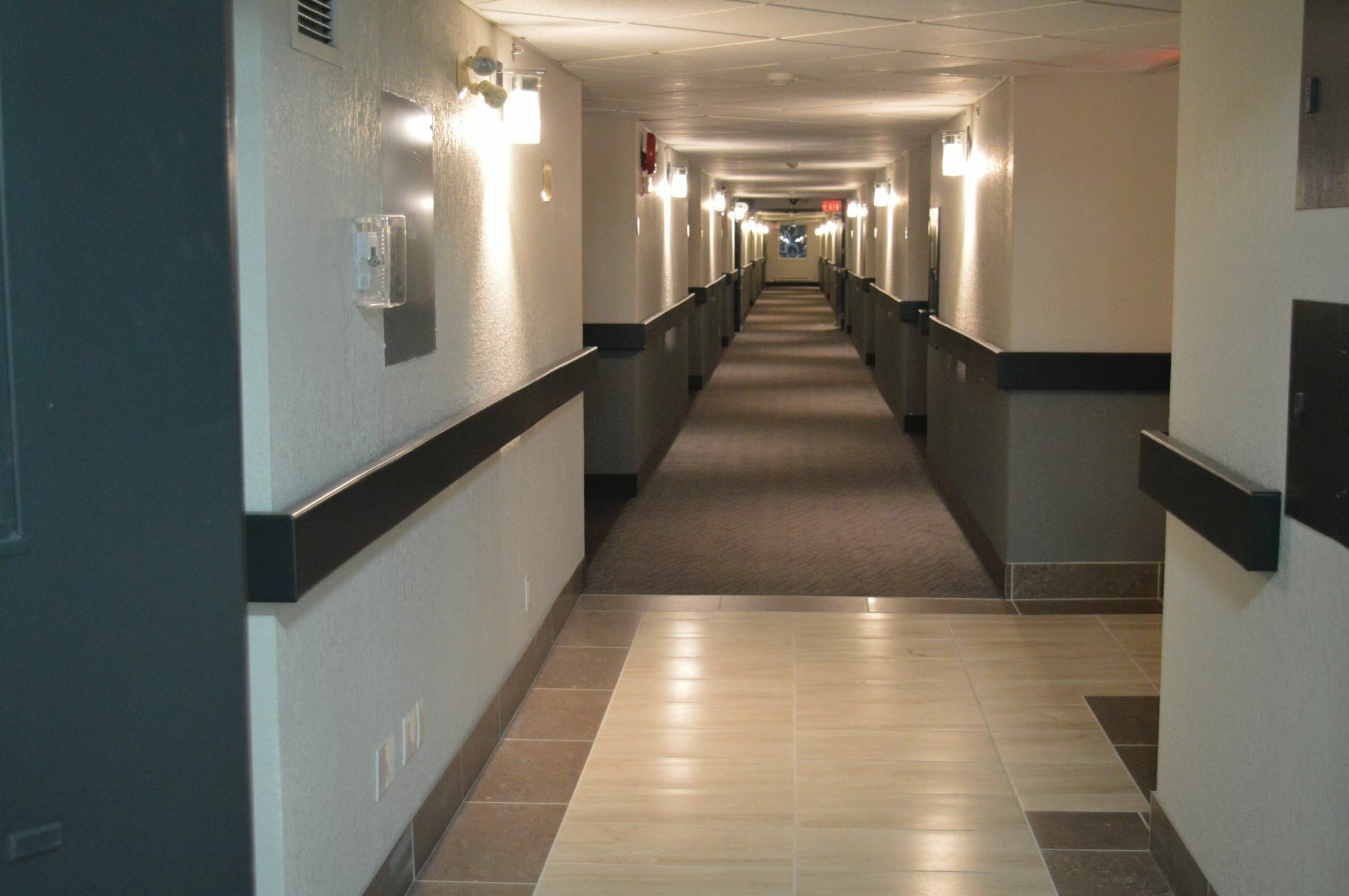 Super 8 By Wyndham Hotel Grande Prairie